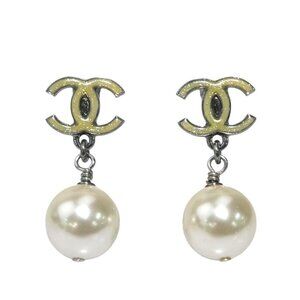 CHANEL White Pearl Logo Earrings
